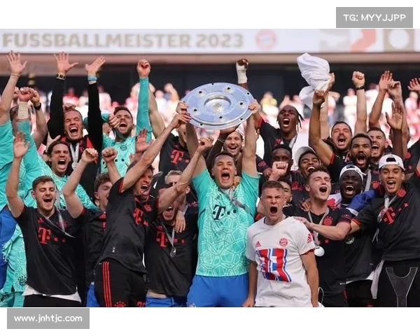 德甲慕尼黑德比:拜仁与多特的巅峰对决再燃激情 德甲慕尼黑德比:拜仁与多特的巅峰对决再燃激情